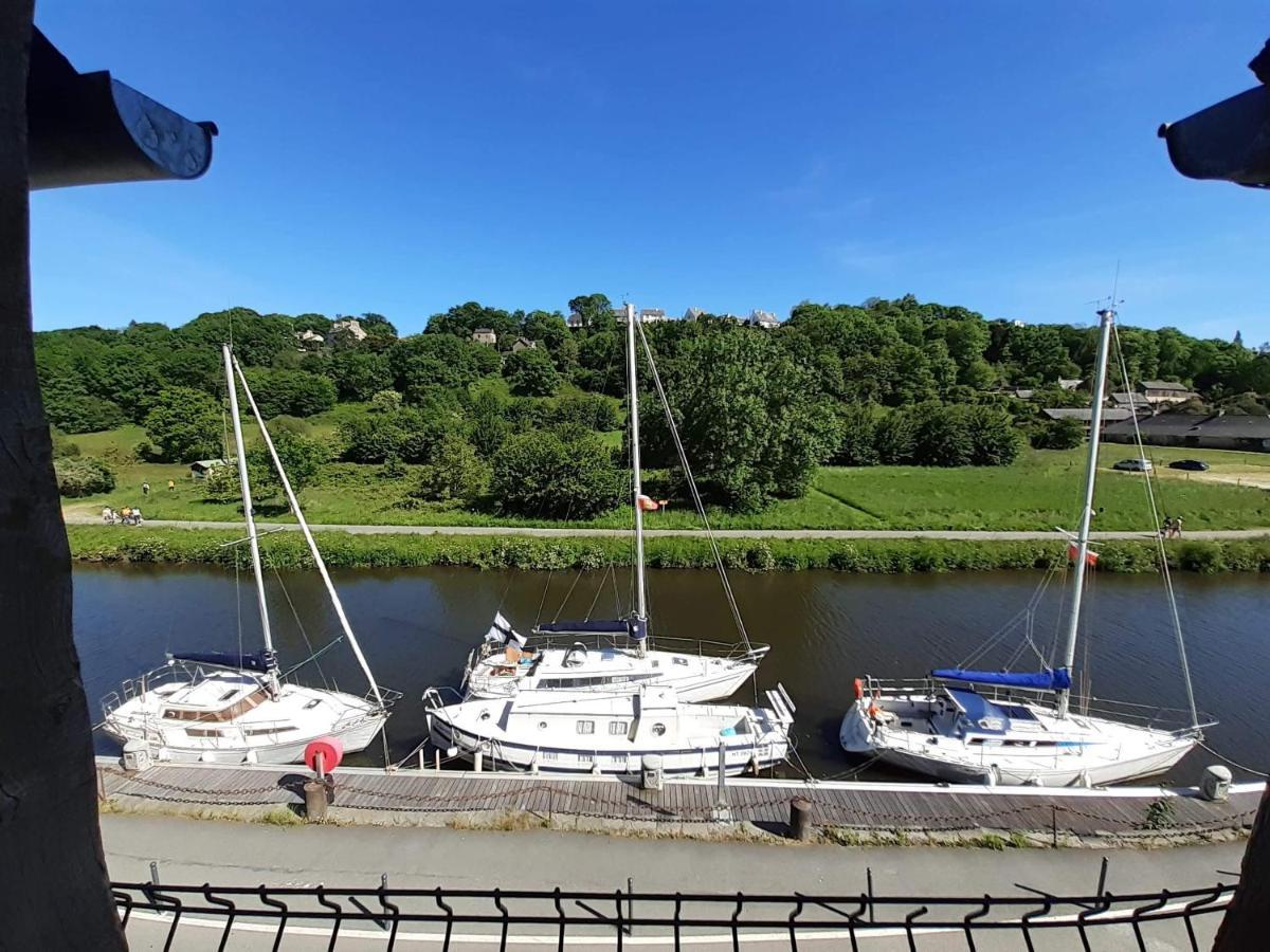 Vue Sur Le Port De Dinan Apartment Luaran gambar